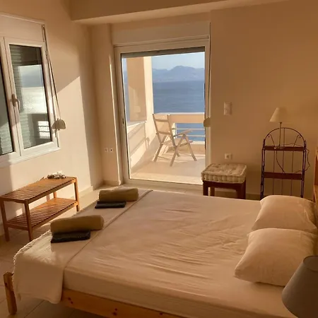 Nautical Nest Apartament Loutráki